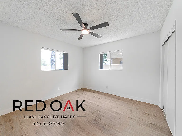 915 Mount Olive Dr #1 — Photo 3