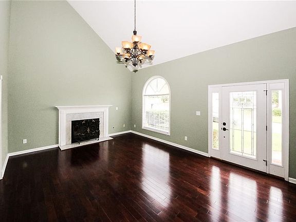 4th image of 4723 Vineyard Ct SE
