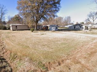 778 E Locust St, Piggott, AR 72454