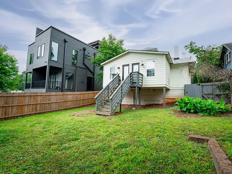 536 Boulevard Pl NE #1 — Photo 16
