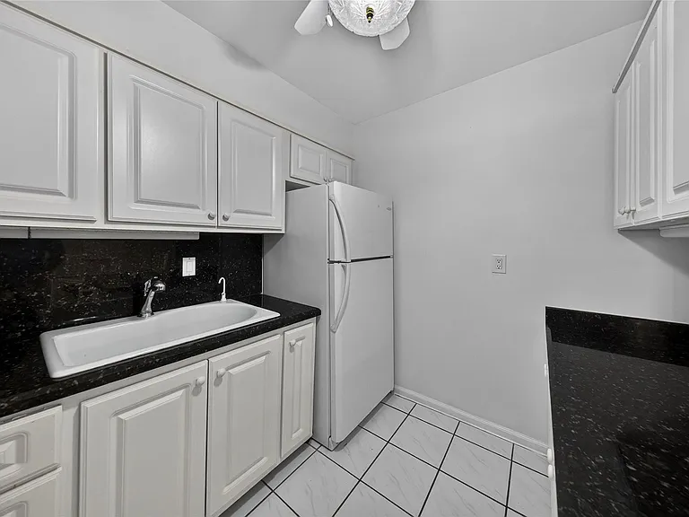 6253 Bay Club Dr #1 — Photo 12
