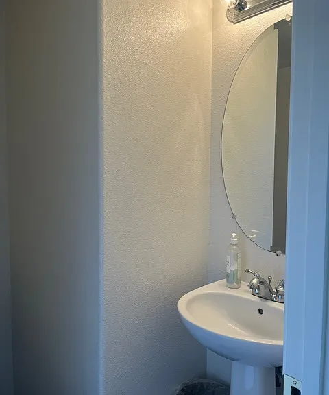 1960 N Tuscany Ln — Photo 5