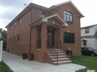 7628 263rd St, Glen Oaks, NY