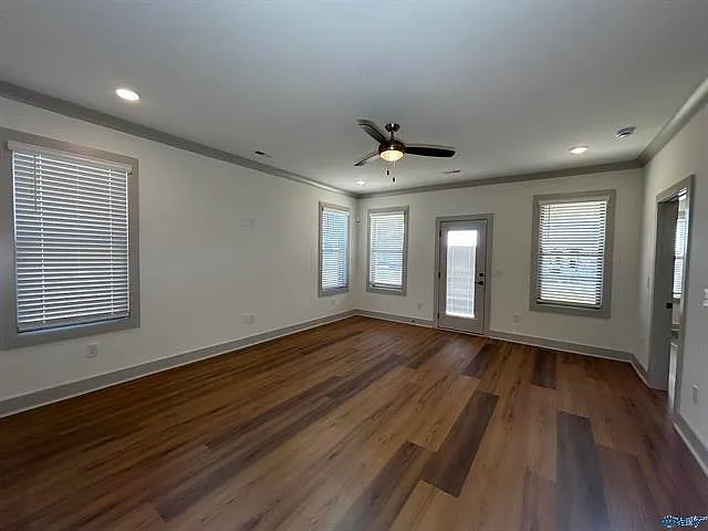 209 Emma Harris Cir — Photo 8