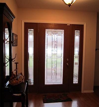 2nd image of 905 Heathshire Dr