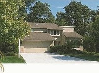 7370 Silver Leaf Ln, West Bloomfield, MI
