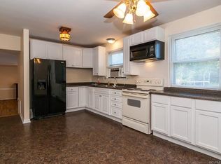 14204 Starpine Ln, Chester, VA 23836