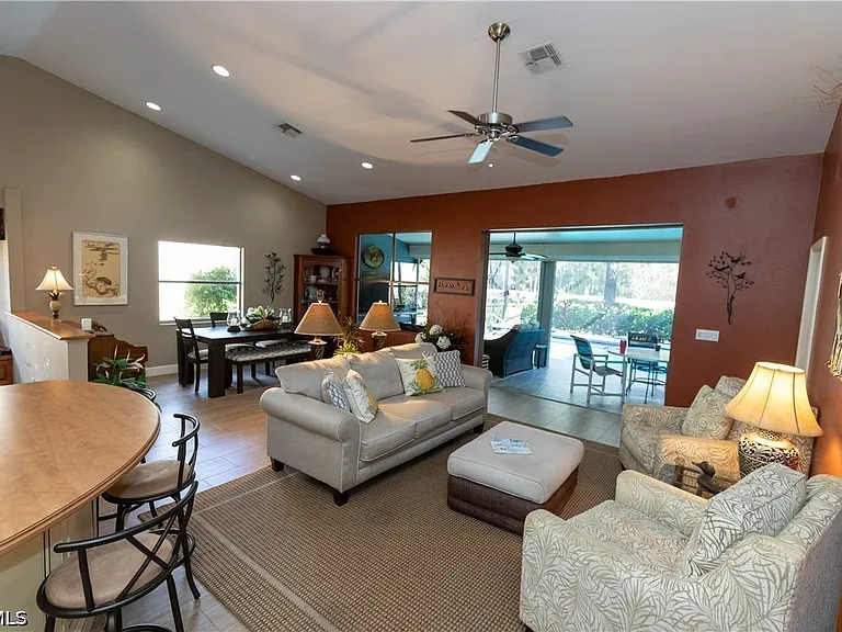 9411 Old Hickory Cir — Photo 16