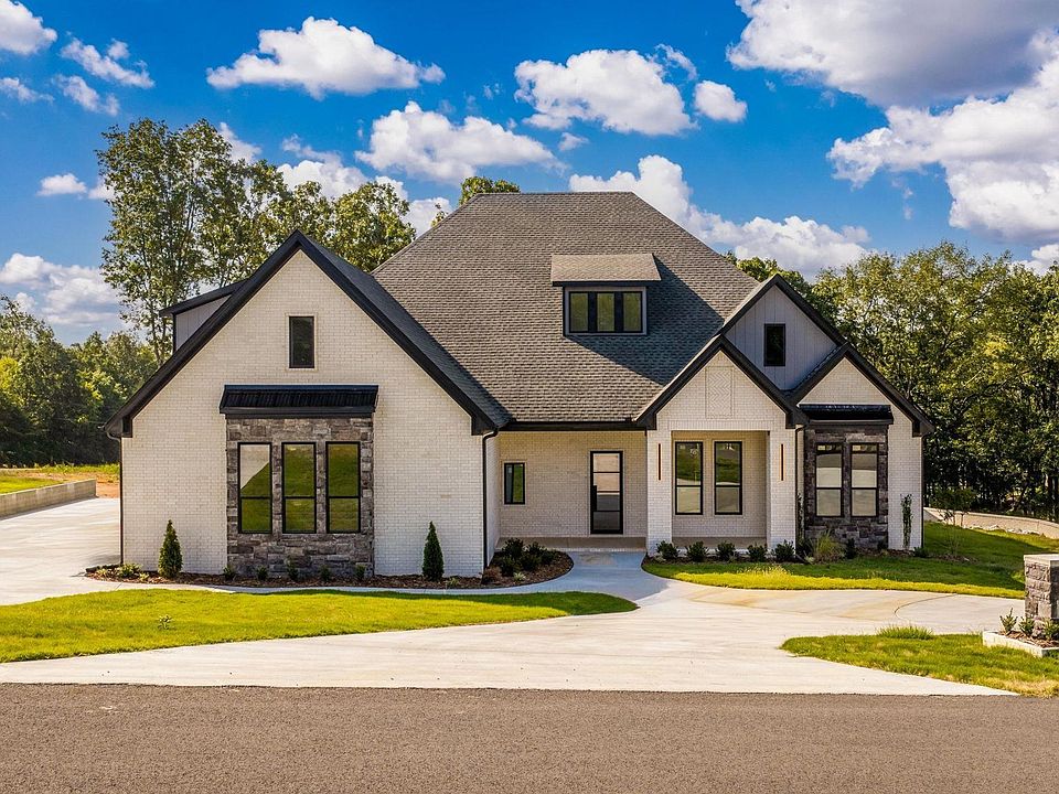 1st image of 120 Highland Dr