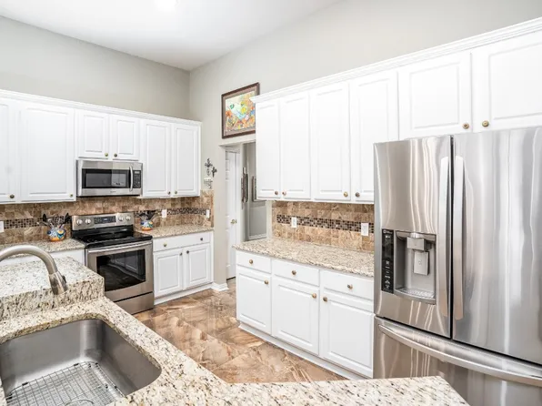 1463 Cattle Baron Ct, Fairview, TX 75069