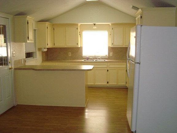 4th image of 337 W Marion St