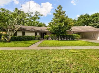 15501 Lakeview Dr, Houston, TX 77040