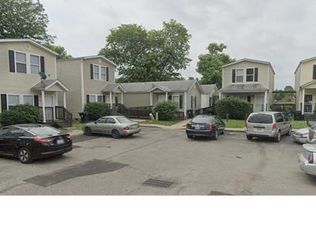 1116 Canopy Ct, Louisville, KY 40211
