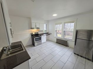  365 Dulude Ave 1stflr Studio Hwincluded Priventry Petok Laundry Prkg, Woonsocket, RI 02895