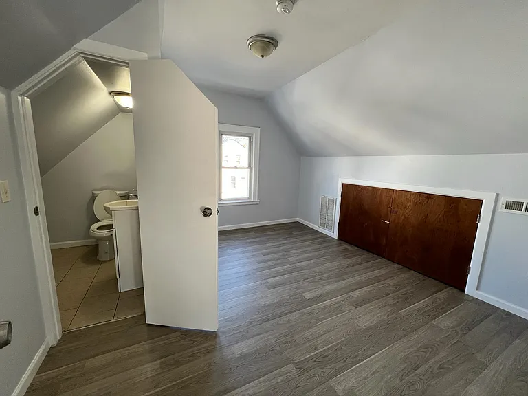 13 Garwood Pl #2 — Photo 7