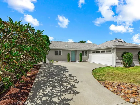 8181 Holland Dr, Huntington Beach, CA 92647