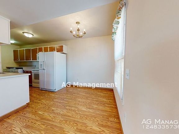 5th image of 2943 Rockford Ct #52C