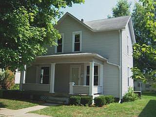 2nd image of 318 Fort St