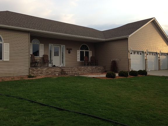 4th image of 1012 Southcreek Ave