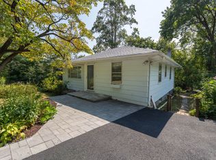 183 Long Hill Rd, Gillette, NJ 07933