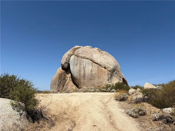 11 Sage Rd, Hemet, CA 92544