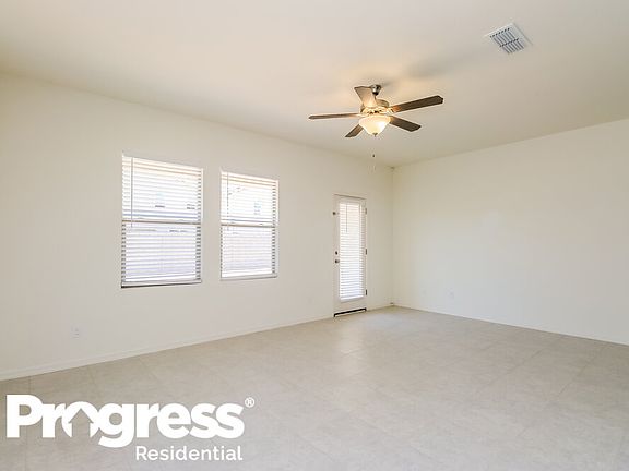 4th image of 35313 W San Capistrano Ave