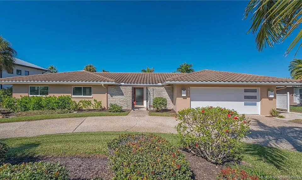 513 Gunwale Ln