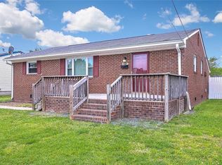 204 Joynes Rd, Hampton, VA 23666