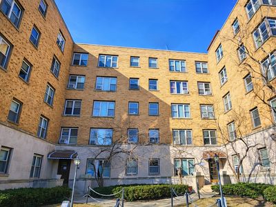 2606 W Balmoral Ave APT 211, Chicago, IL, 60625