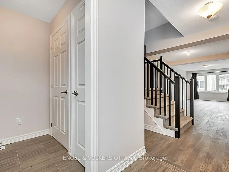 135 Lanceleaf Way — Photo 3
