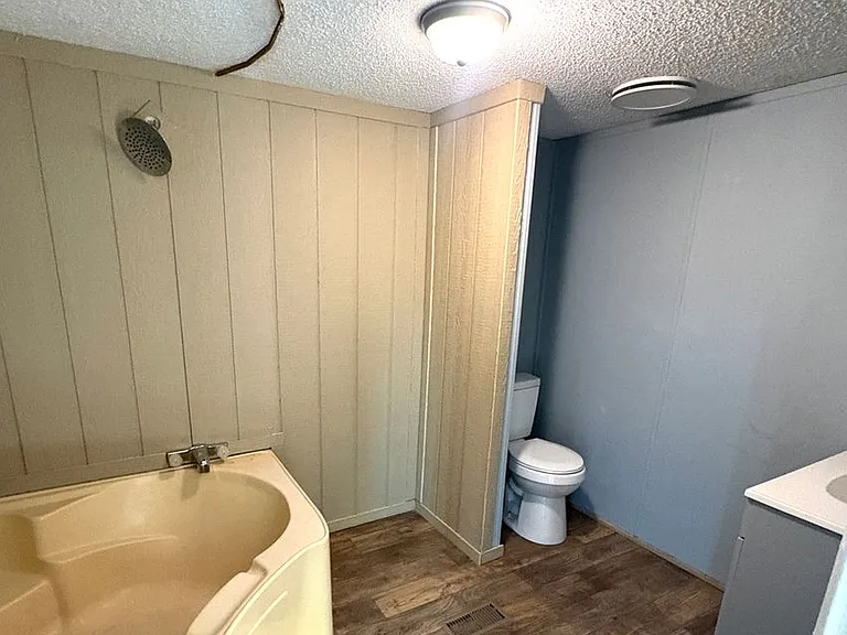 165 Barbara Rd — Photo 5