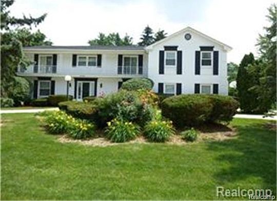 2nd image of 21529 Meadow Ln