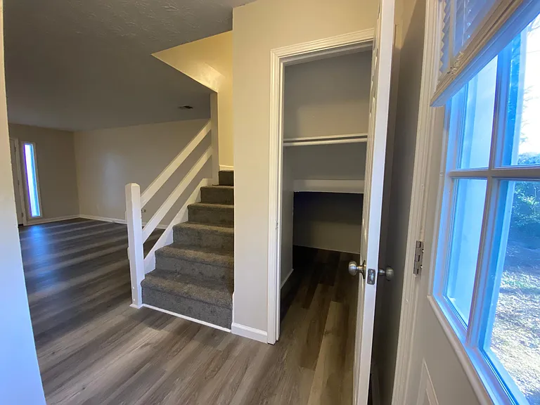 1454 Bellemeade Ct SW #B — Photo 9
