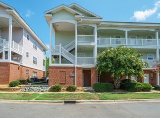 9261 Meadow Vista Rd, Charlotte, NC 28213