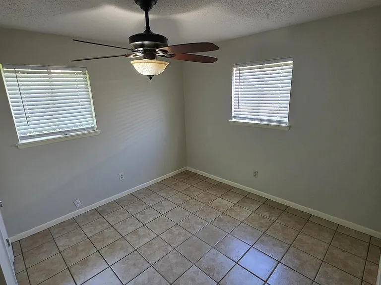 5 Clint Ct #A — Photo 6