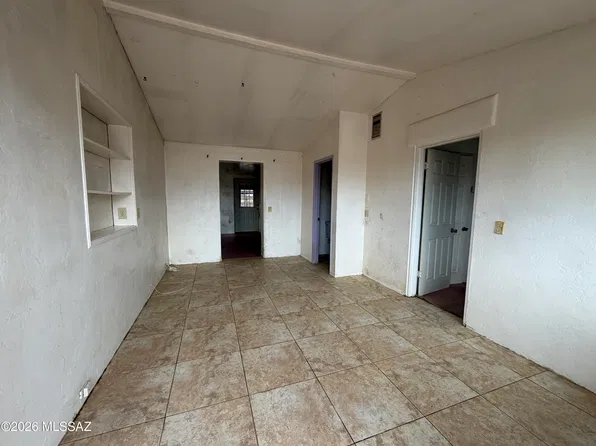 3807 E Ellington Pl, Tucson, AZ 85713