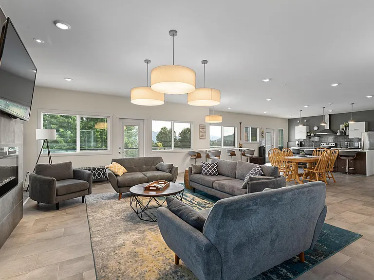 3635 Carrington Rd — Photo 24