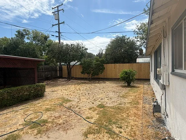1514 Maplewood Dr — Photo 20