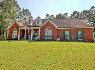 35 Leesburg Point, Sharpsburg, GA 30277