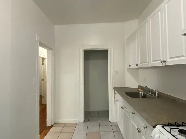 77 Brighton Ave #4 — Photo 39