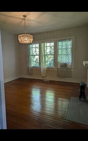 306 E Gordon St — Photo 8