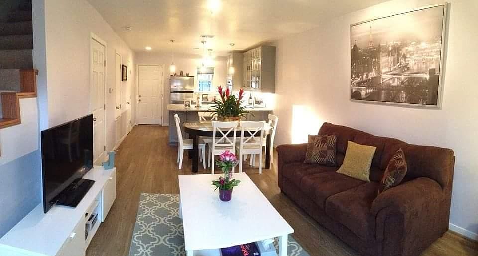 1st image of 424 15th St APT 102