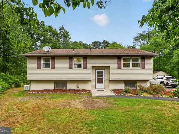 712 Tuckahoe Rd, Vineland, NJ 08360