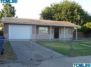 840 W Front St, Farmersville, CA 93223