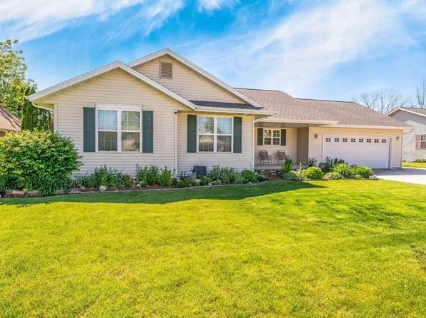 966 Torke TERRACE, Plymouth, WI 53073