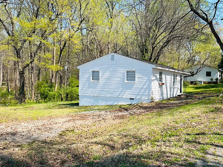 1460 Westside Dr — Photo 14