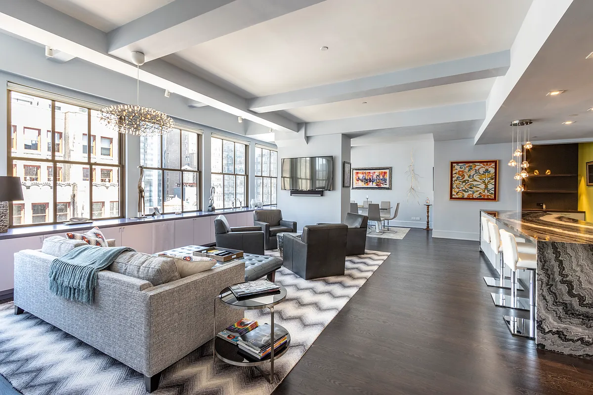 130 West 30th St Unit 17A  