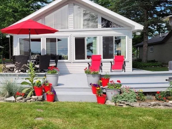 5047 Kokosing Rd, Hale, MI 48739