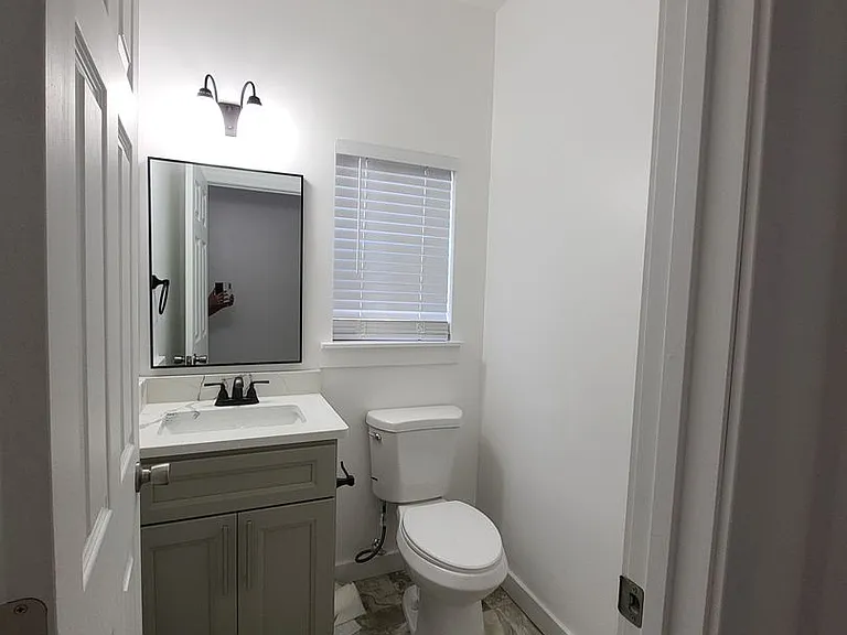 683 Bryden Ave — Photo 11