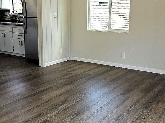 5th image of 497 Riverview Dr